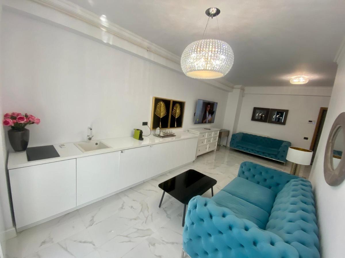 Solid Residence Apartamente Мамая Екстериор снимка