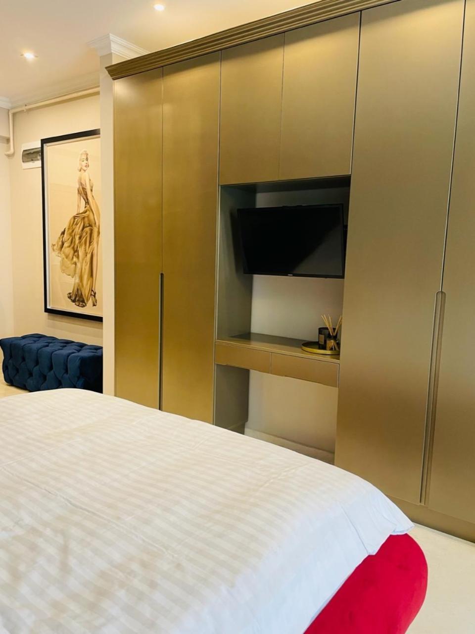 Solid Residence Apartamente Мамая Екстериор снимка
