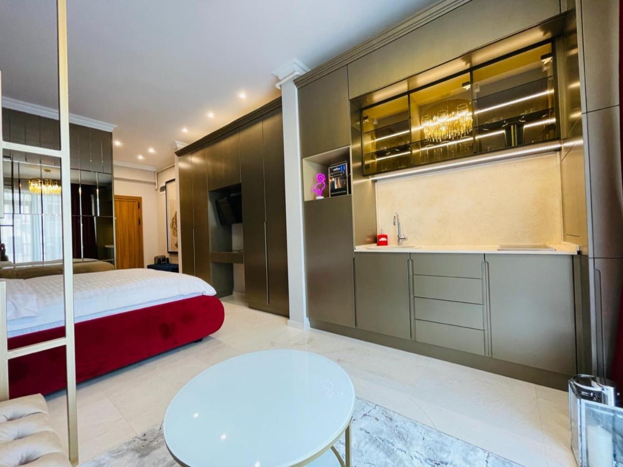 Solid Residence Apartamente Мамая Екстериор снимка